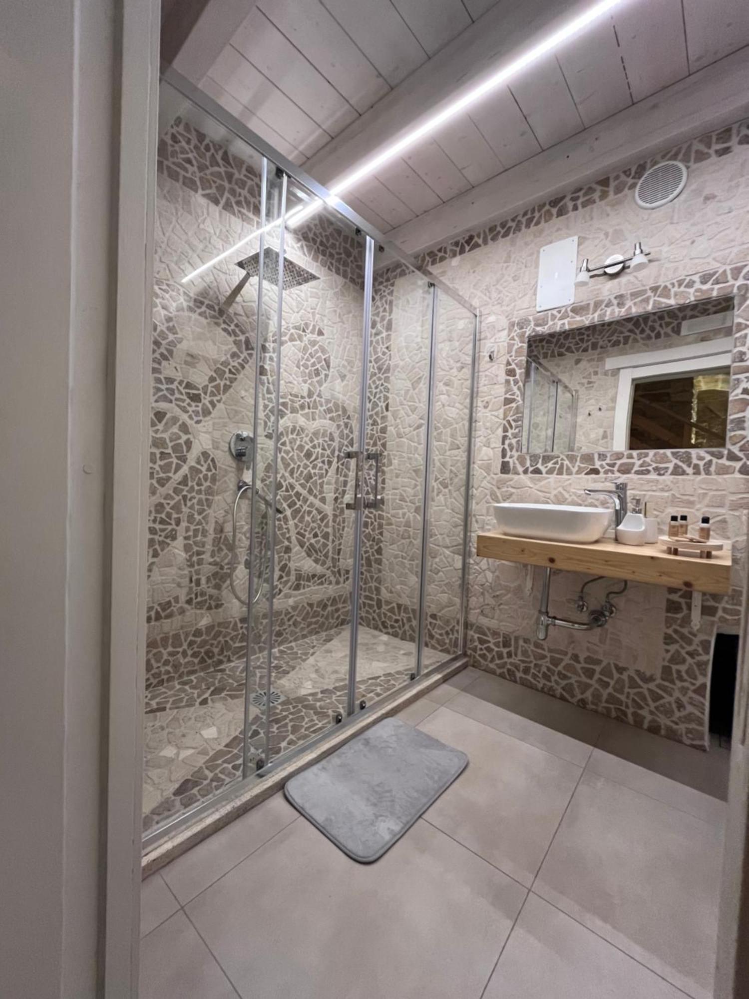 Epoca Suite House Trani Exterior photo